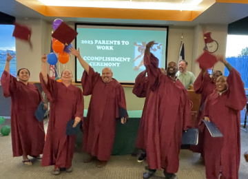 Parents to Work Hosts Accomplishment Ceremony